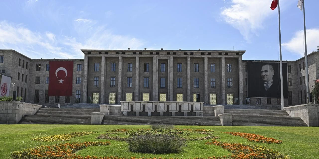 Çocuk istismarının ardından TBMM’de yeni taciz skandalı: ‘Şikayetin ardından tehdit edildim’