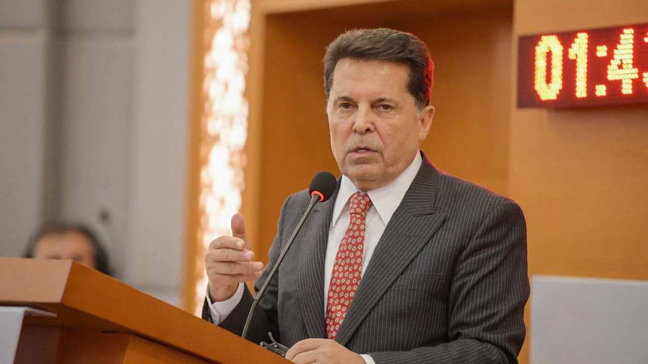 Ahmet Özer'den umut hakkı mesajı: Evrensel bir kurar