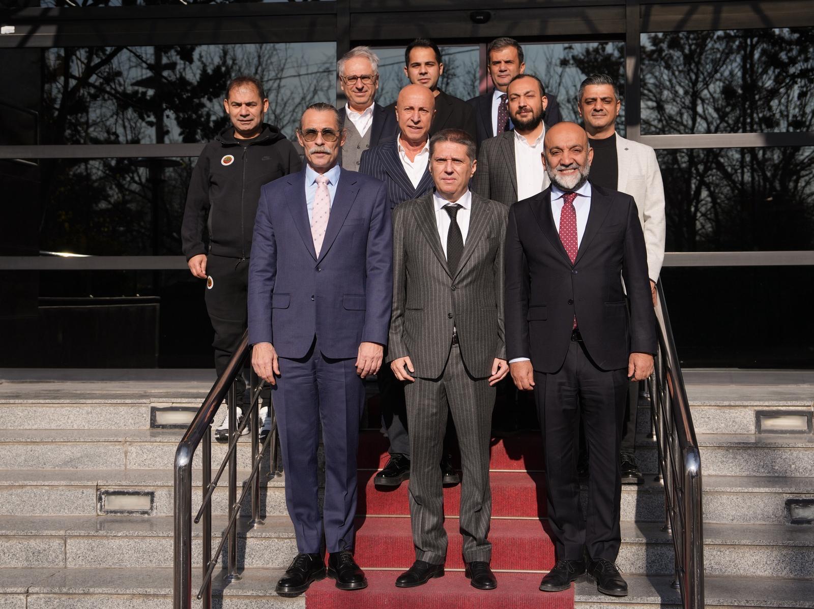 Erdal Beşikcioğlu’ndan Gençlerbirliği’ne ziyaret