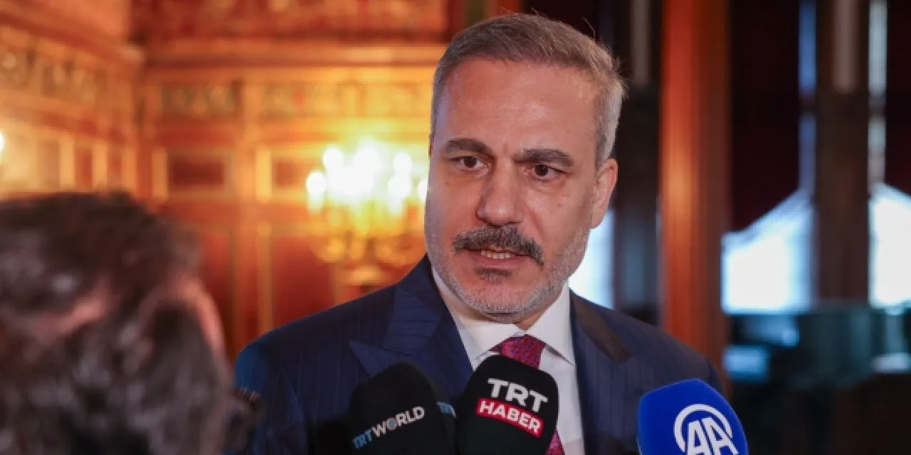 AKP’li vekilden Hakan Fidan’a zehir zemberek sözler: Ya görevden alınır ya görevi bırakır