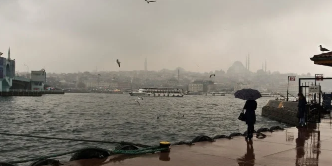 İstanbul'a yağmur geliyor... AKOM, vatandaşları uyardı: Hafta boyunca etkili olacak