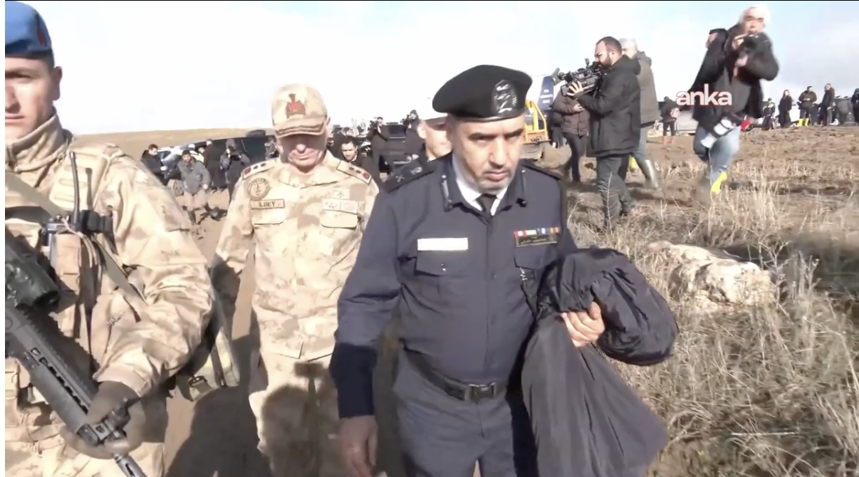 Libya heyeti, Ankara'da düşen uçağın enkazının bulunduğu bölgede