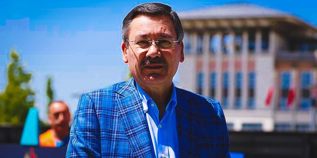 Melih Gökçek'ten Mansur Yavaş'a: Çiğ köfte gibi yoğururum onu