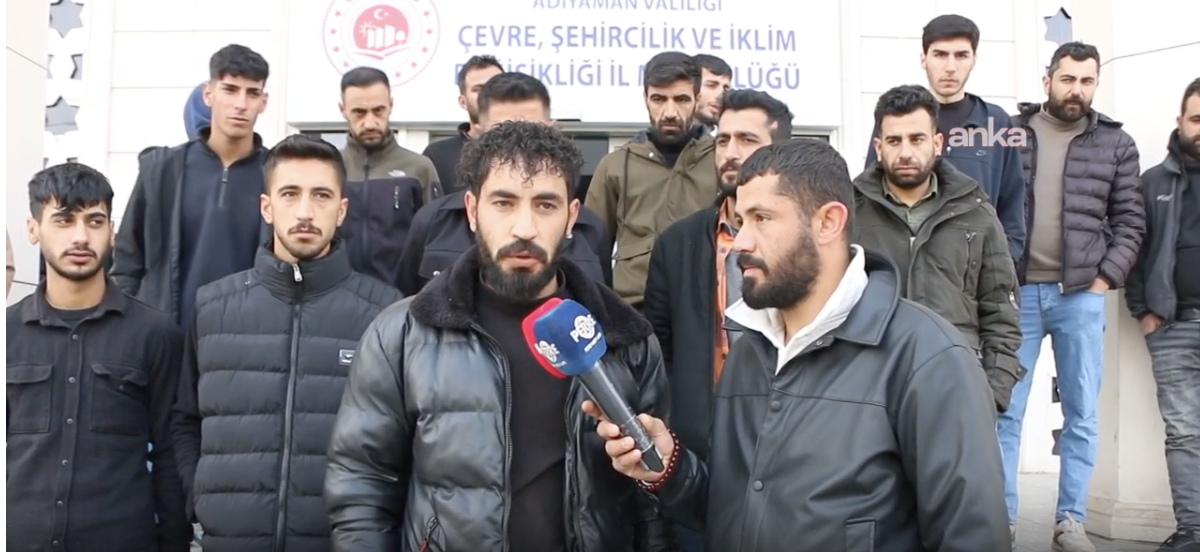 Deprem konutlarında çalışan işçilerden eylem: '7 aydır ücretlerimizi alamıyoruz, artık kefeni cebimizde taşıyoruz'