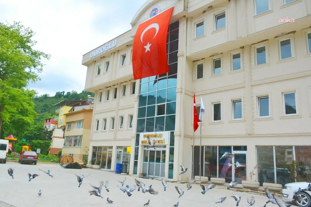 MHP'li Duroğlu Belediye Başkanı Halil Çetin hakkında soruşturma izni verildi