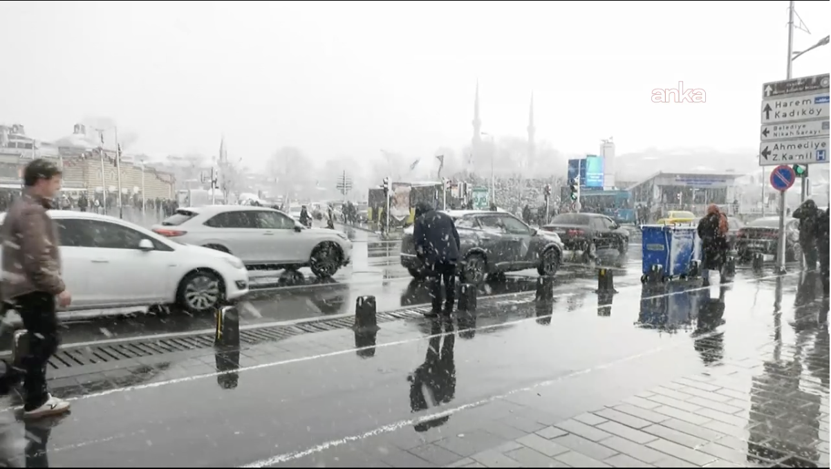İstanbul kar yağışı öğleden sonra yeniden etkisini artırdı