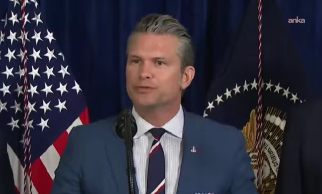 ABD Savunma Bakanı'ndan İran'a tehdit: "Maduro'nun önünde bir şans vardı; İran gibi bu şansı tüketti"