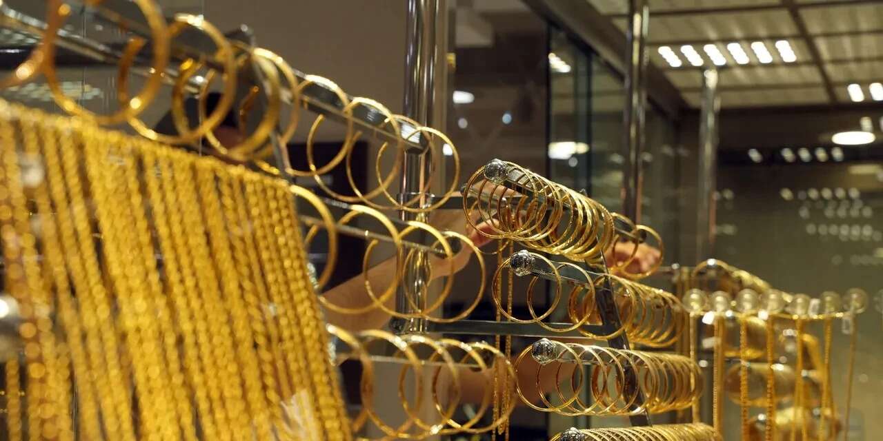 Uzmanından altın yatırımcılarına uyarı: 2026'da ne kadar olacak?