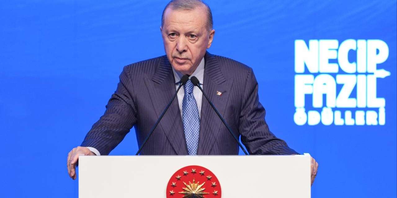 Erdoğan, 10 Ocak Çalışan Gazeteciler Günü'nü kutladı: Daha nicelerini inşallah beraberce yaşarız
