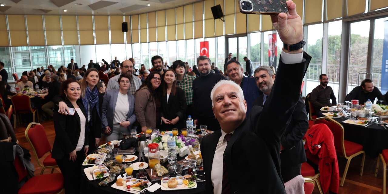 Bozbey’den gazetecilere net mesaj: “Basın sustukça toplum karanlıkta kalır”