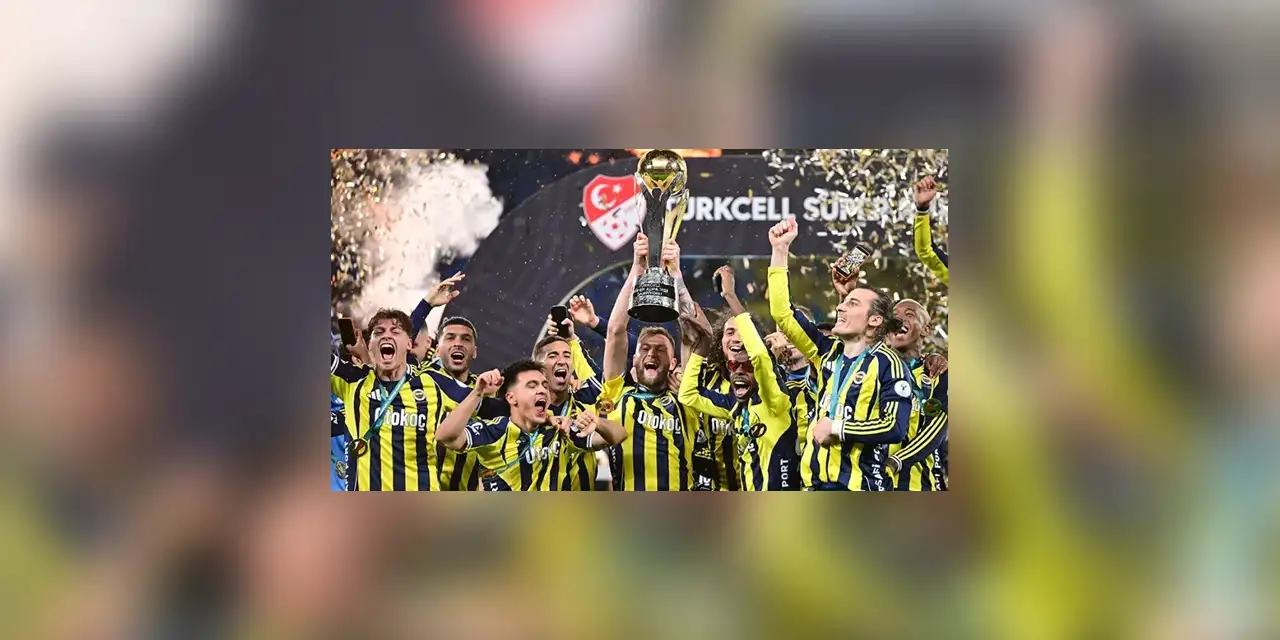 Süper kupa finalinden sonra Fenerbahçelilerin ayakta alkışladığı video