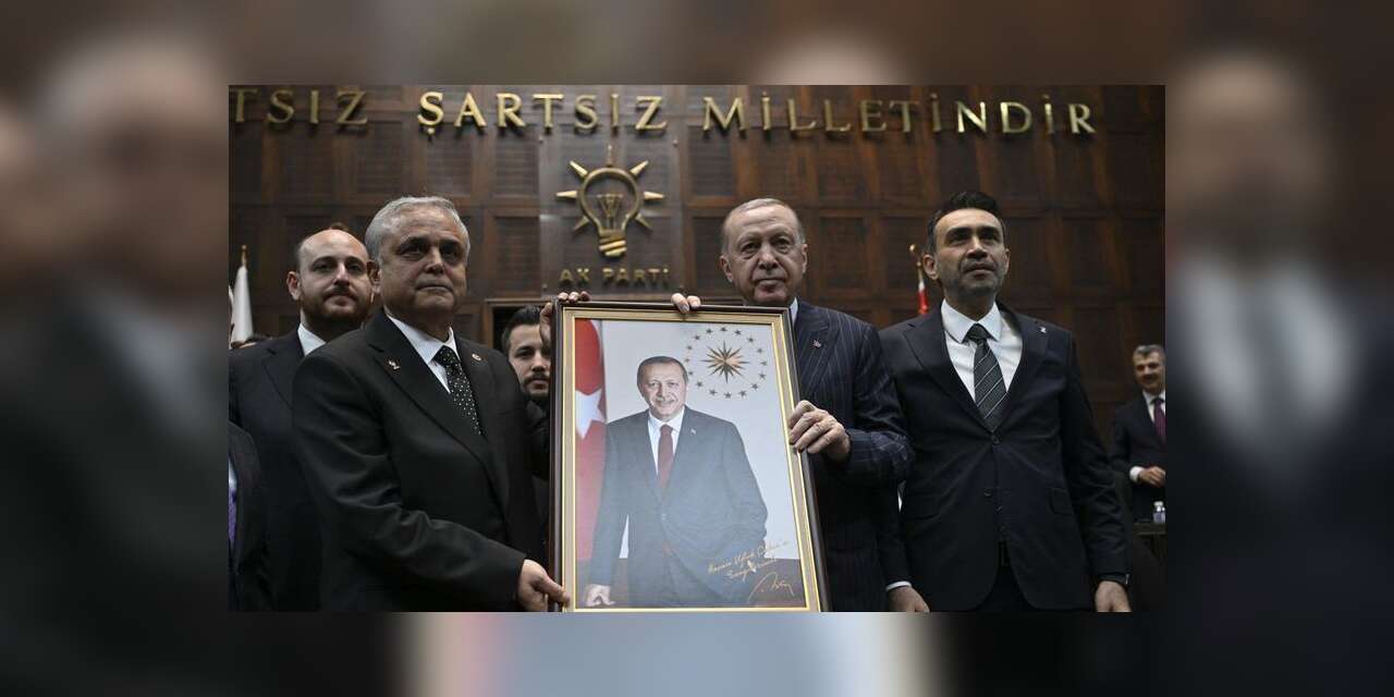 Her şey referandumsuz anayasa değişikliği için: AK Parti, DEVA ve Gelecek'i markaja aldı!