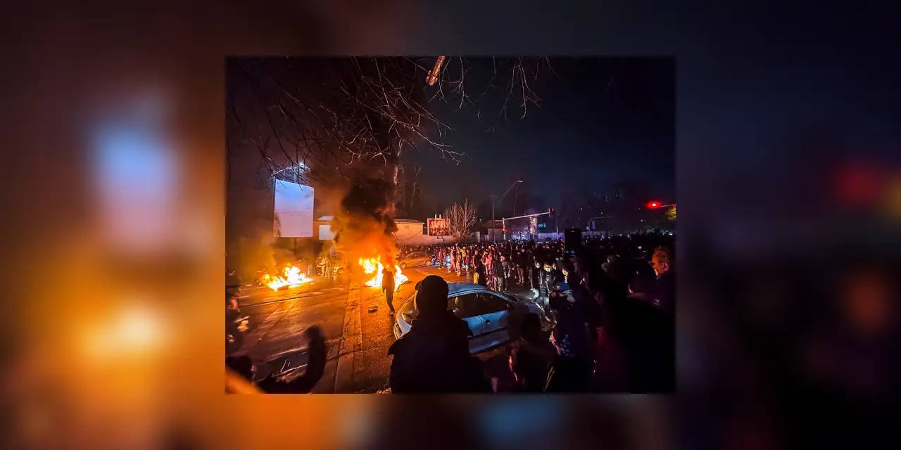 İran'dan Trump'a yanıt: Trump'ın mesajları sonrası protestolar kanlı şiddete dönüştü