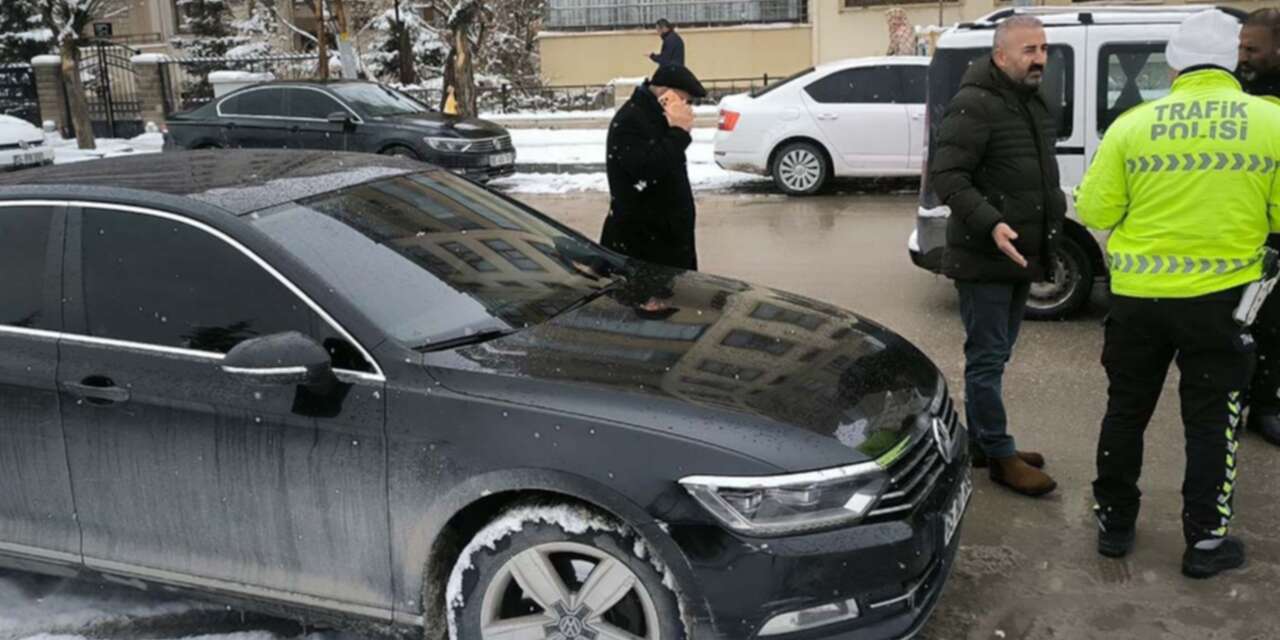 Belediye başkanının arabasına el konuldu