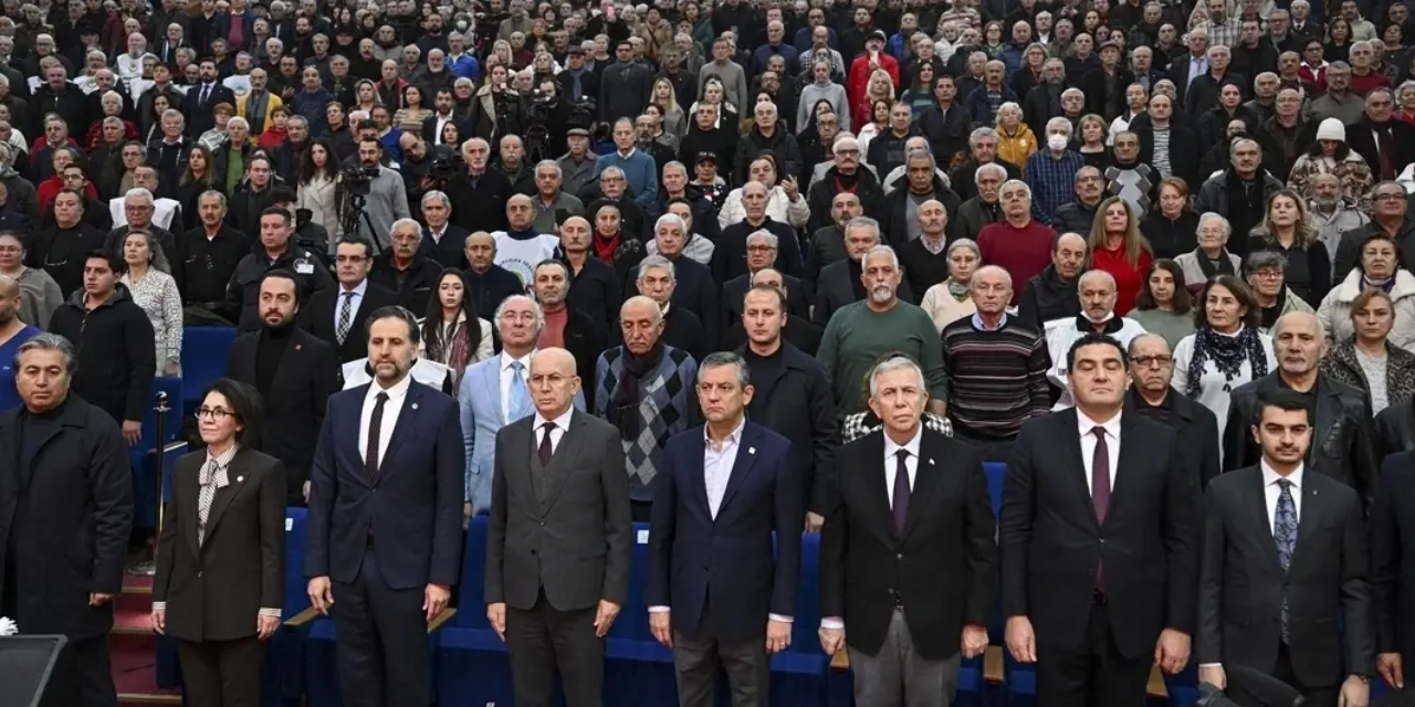 Torununa çilek alamayan PTT emeklisi vatandaşın isyanı: 'Utanıyorum...!