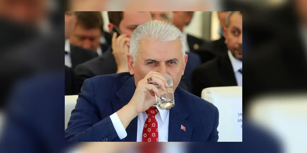 Binali Yıldırım başlattı 5 bakan değişti, dağlar delinemedi!