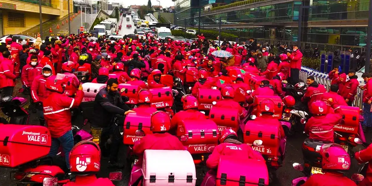 Yemeksepeti kuryeleri 18-19-20 Ocak'ta kontak kapatacak