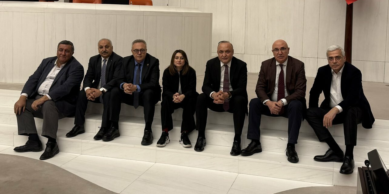 CHP'nin "Meclis'i terk etmeme" eylemi 11'inci gününde: 'Emekliyi mağdur eden Erdoğan'dır'