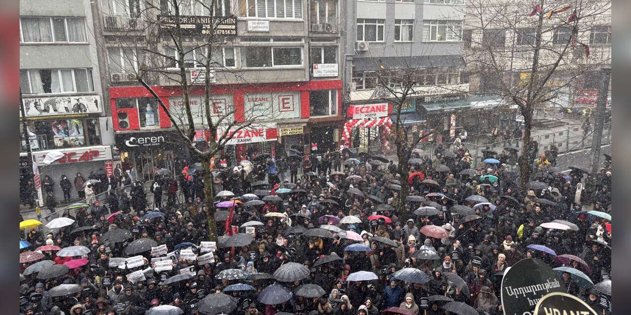 Aynı günde, aynı saatte ve aynı yerde: Katledişinin 19. yılında Hrant Dink anıldı!