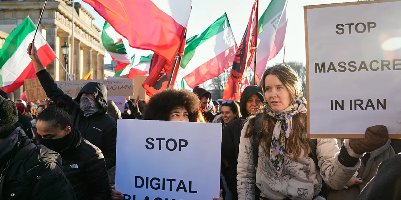 İran, protestolarda hayatını kaybedenlerin sayısını açıkladı!