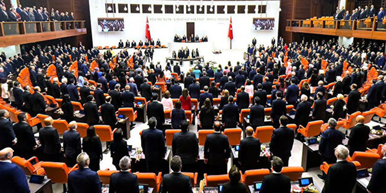 Emekli zammında kritik saatler: Muhalefet vekilleri Meclis'e döndü