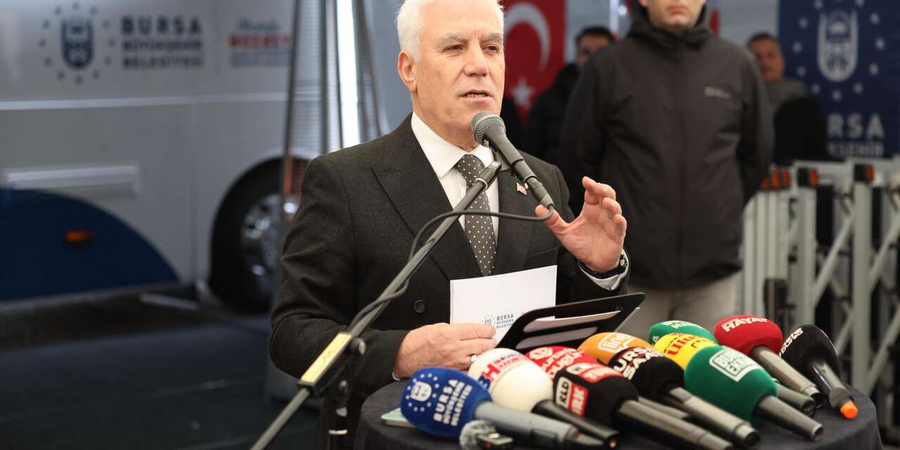 Bozbey, “Yapılması gereken yatırımları da yıllarca yapmamışlar, 20 yıldır yatmışlar"