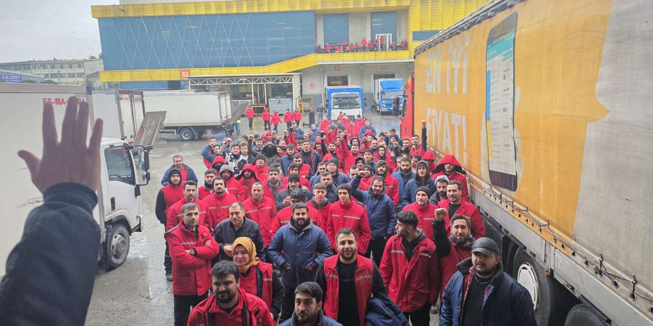 Migros depolarında yüzlerce işçi iş bıraktı: Yüzde 50 zam talebi!