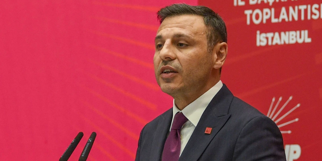 Özgür Çelik'ten Yeni Akit'in haberine çok sert tepki: 'O paçavraya dava açacağız'