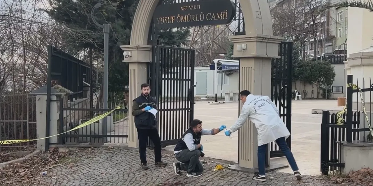 Annelerinin cenazesinde miras kavgası: Kardeşini silahla öldürdü