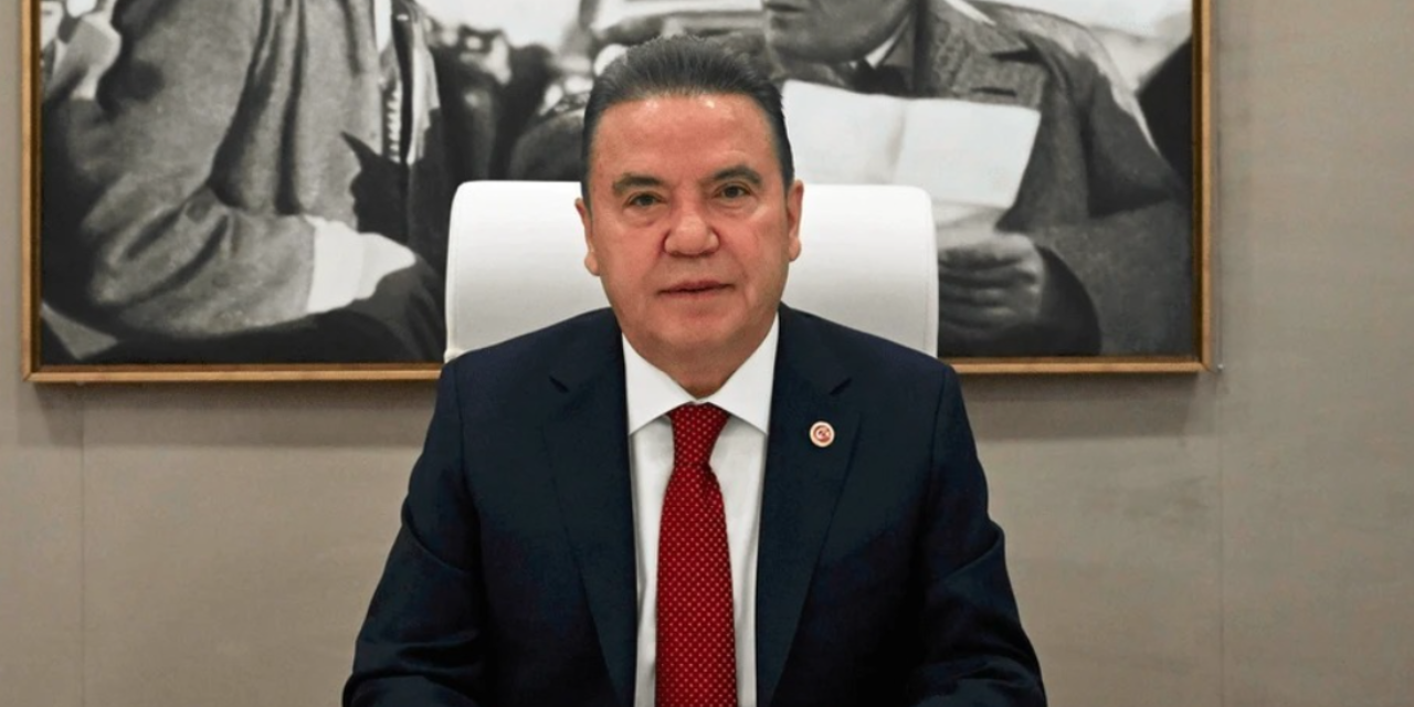 Muhittin Böcek'ten 'iddianame' açıklaması: Adalet er ya da geç tecelli edecek