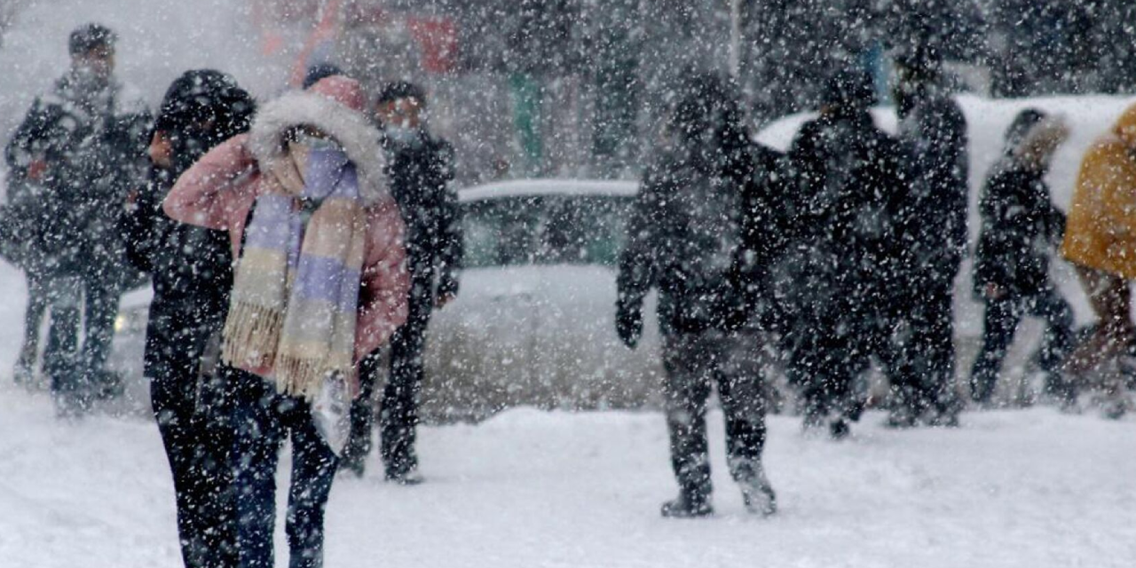Meteoroloji'den 24 ile kar yağışı uyarısı: Yarıyıl tatili uzayabilir!