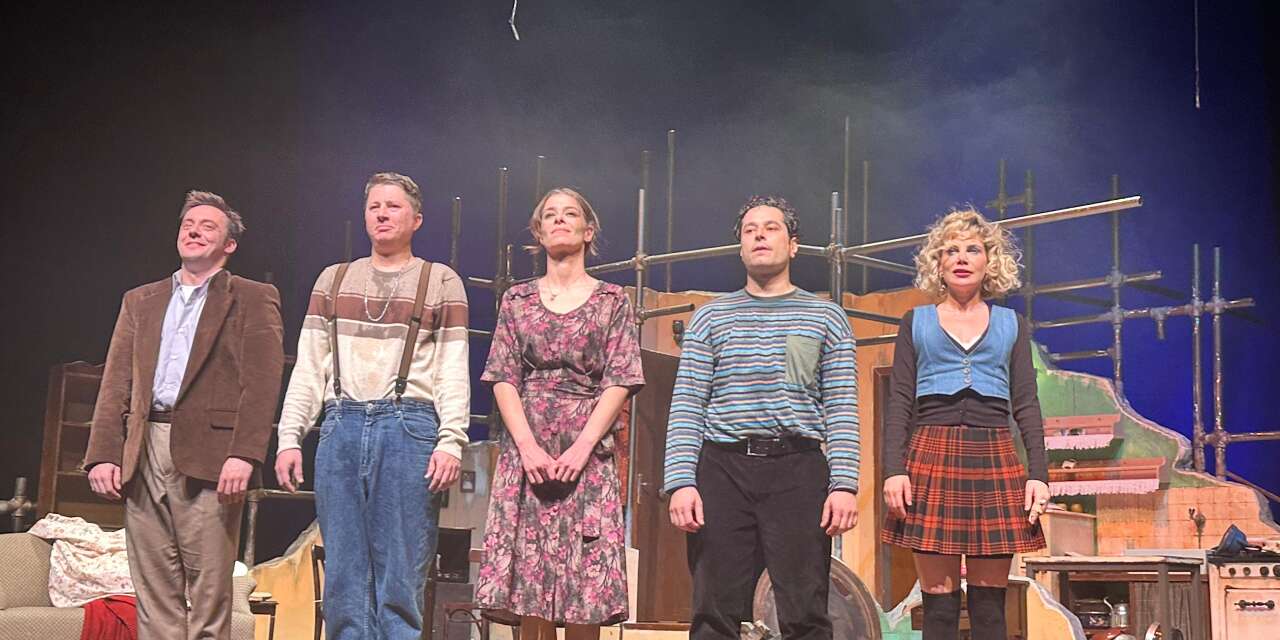 “Sevgili Yelena Sergeyevna”: Masum bir doğum günü mü, ahlakın sınavı mı?