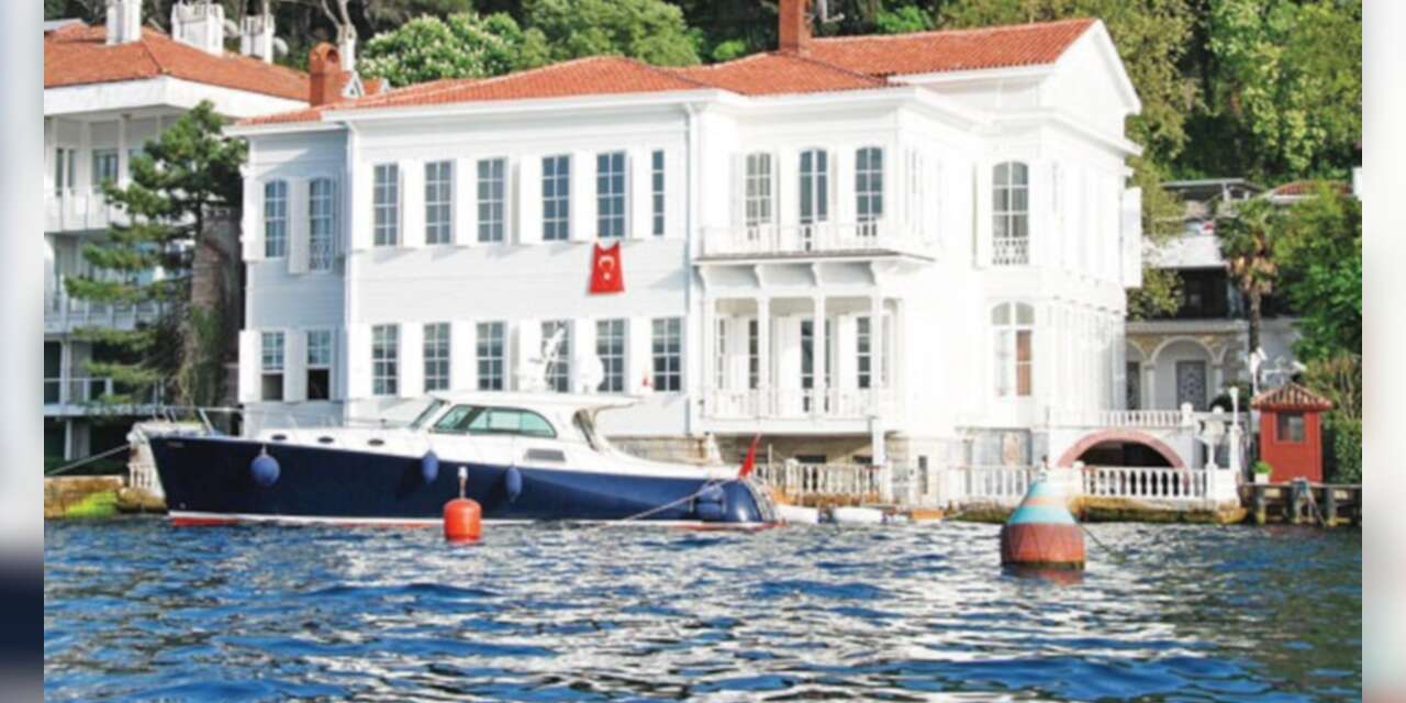 'Yağ kralı'nın yalısı satışta: İşte hissesinin fiyatı