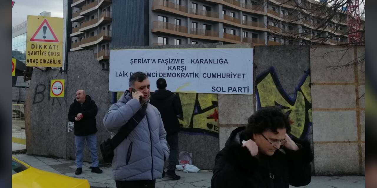 "Şeriata karşı Laik, Devrimci, Demokratik Cumhuriyet" dediler gözaltına alındılar