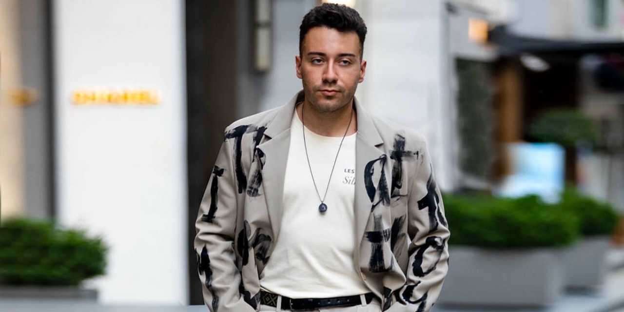 Yakalama kararı çıkan Enes Batur açıklama yaptı