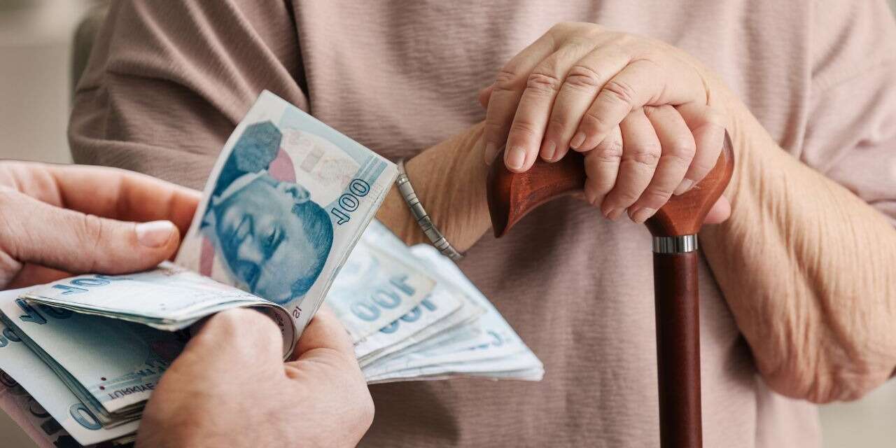 Maaş farkı ödemesi yarın yapılacak: İşte bayram ikramiyesi için masadaki rakam