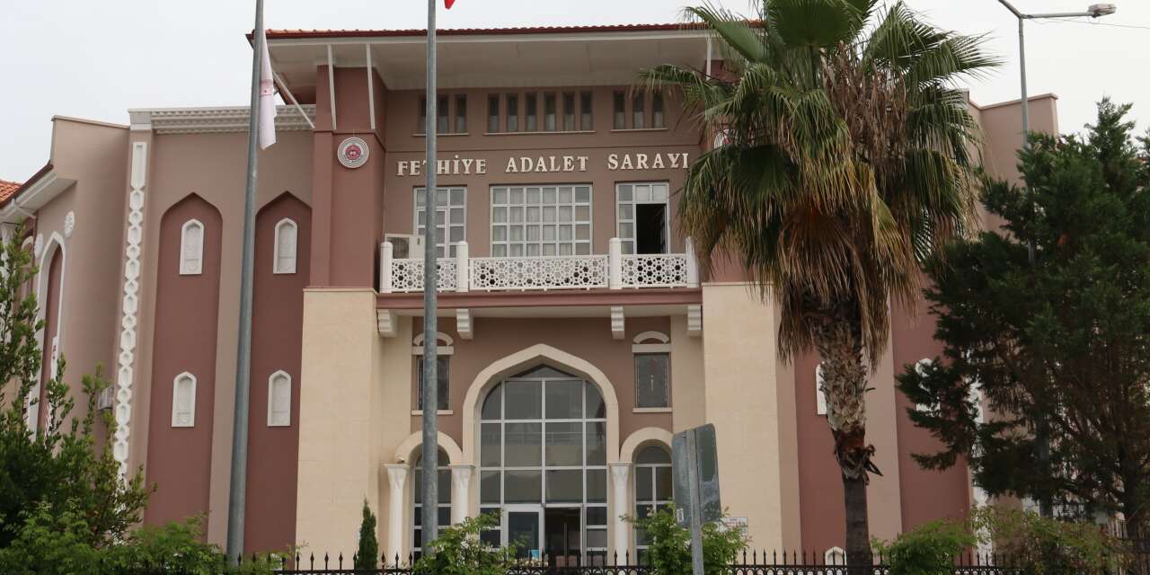 Öğrencisine cinsel saldırıdan yargılan akademisyene 18 yıl 9 ay hapis cezası