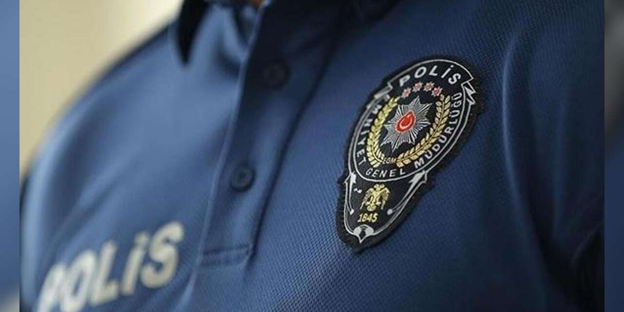 Stop lambası tartışması: Polis memurunu döverek öldürdüler