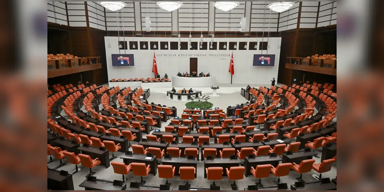6 Şubat için özel oturumda Meclis boş kaldı