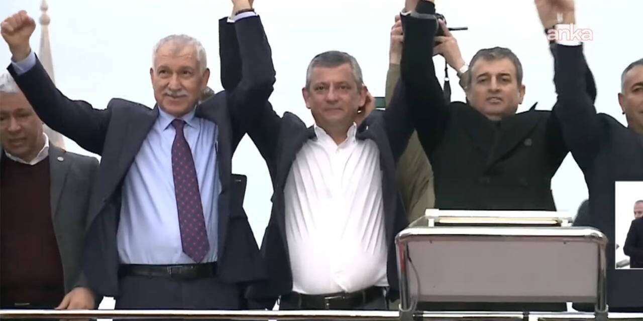 Özgür Özel Adana'da: Zeydan Karalar derhal görevine dönmeli