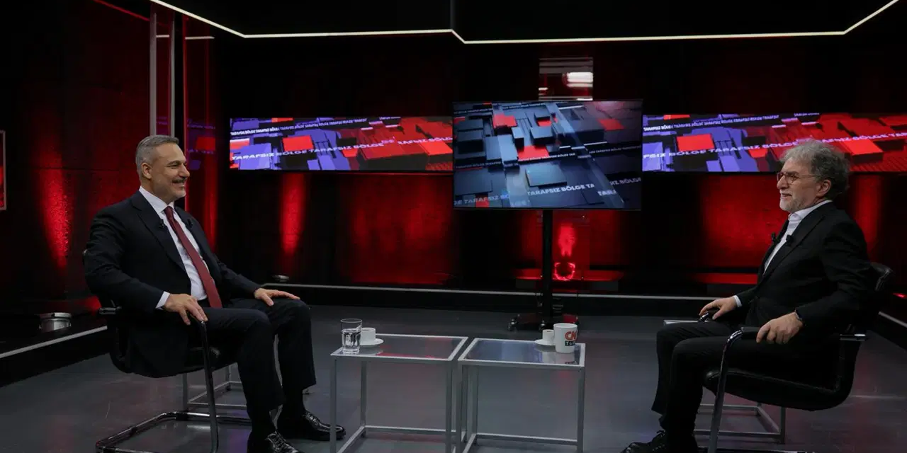 Hakan Fidan, Ahmet Hakan'ın o sorusuna ‘sessiz’ kaldı: ‘Peki, geçiyorum...’