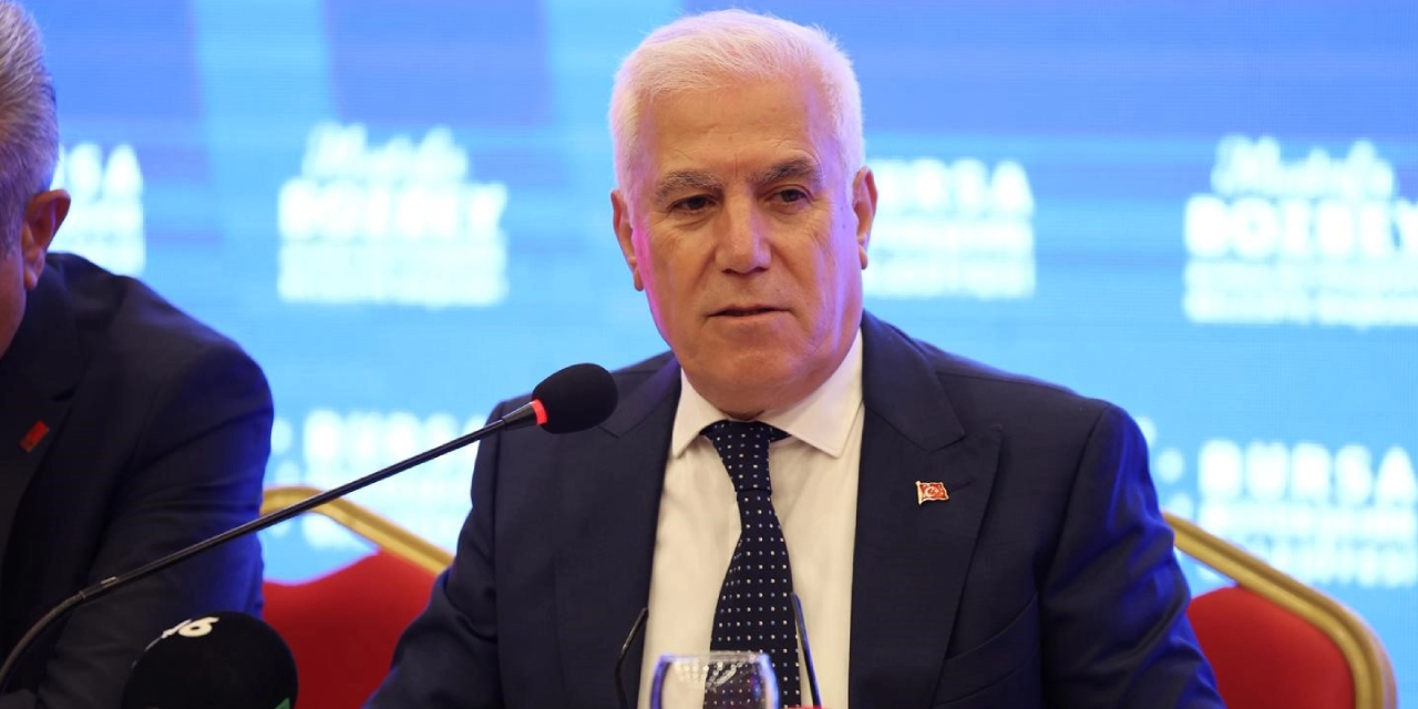 CHP'den istifa edeceği iddia edildi: Bursa Büyükşehir Belediyesi Başkanı Bozbey'den Atatürk'lü ve 6 Ok'lu yanıt