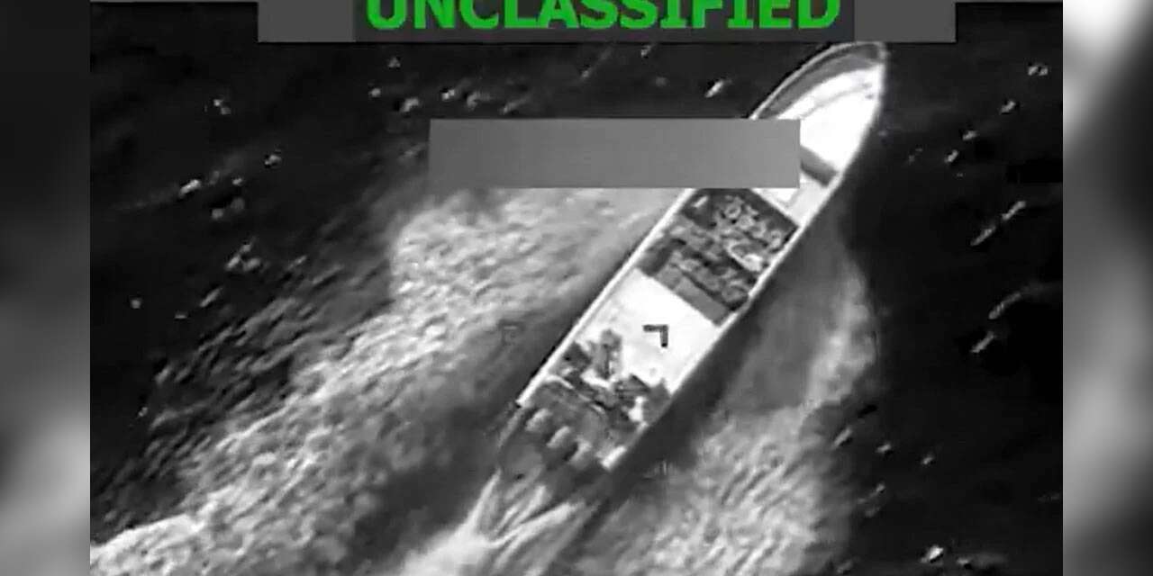 Uyuşturucu taşıdığı öne sürülen teknede 2 kişi öldü