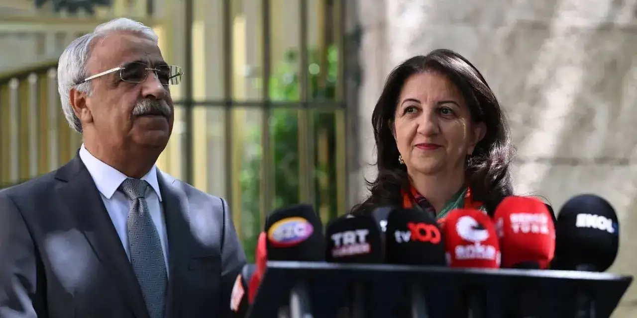 Erdoğan ile DEM Parti İmralı Heyeti'nin Beştepe’deki görüşmesi başladı