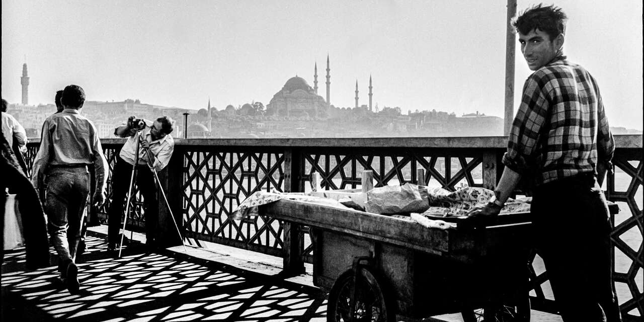 Fotoğrafın tanıklığı: Feruz Ertürer’in 75 yıllık arşivi Bulgur Palas’ta