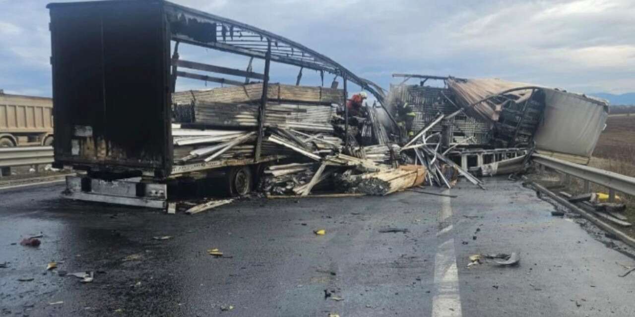 İki Türk tır şoförü Bulgaristan'da hayatını kaybetti