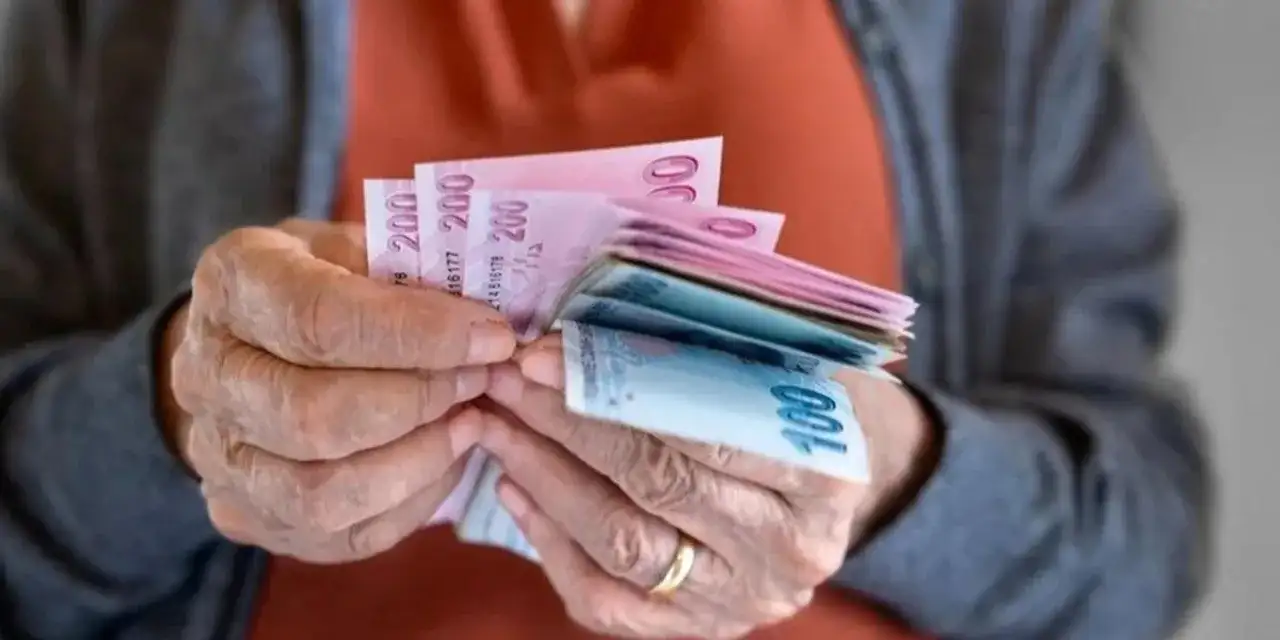 Yüz binlerce emeklilik iptal: Maaşlar faiziyle geri alınıyor