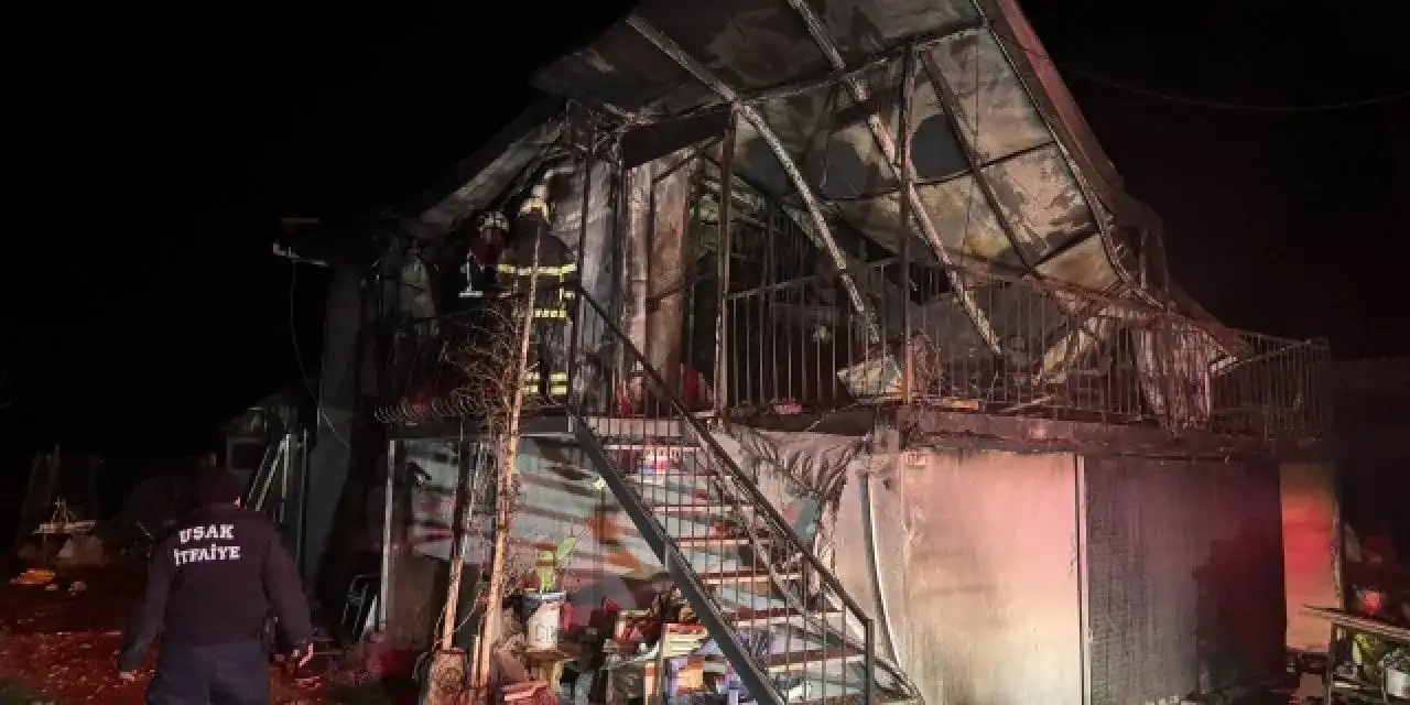 Prefabrik evde çıkan yangında yaşlı çiftin cansız bedenleri bulundu