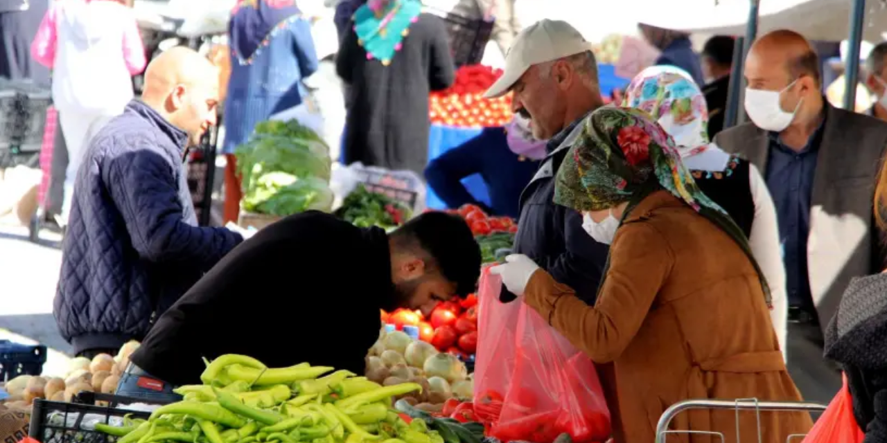 BES-AR açıkladı: Türkiye'de yoksulluk sınırı 105 bin lirayı aştı