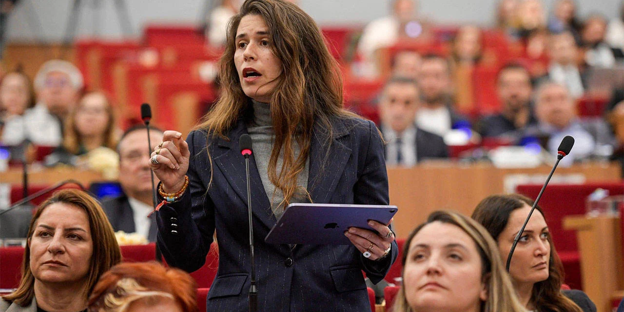 Çeşme Belediye Başkanı Lal Denizli ifadeye çağrıldı